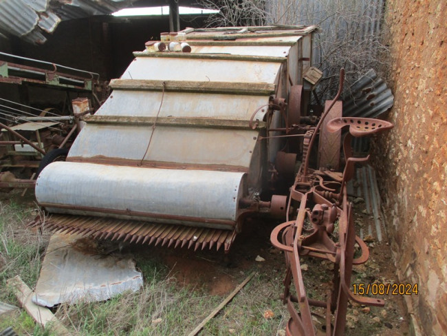 152a v15