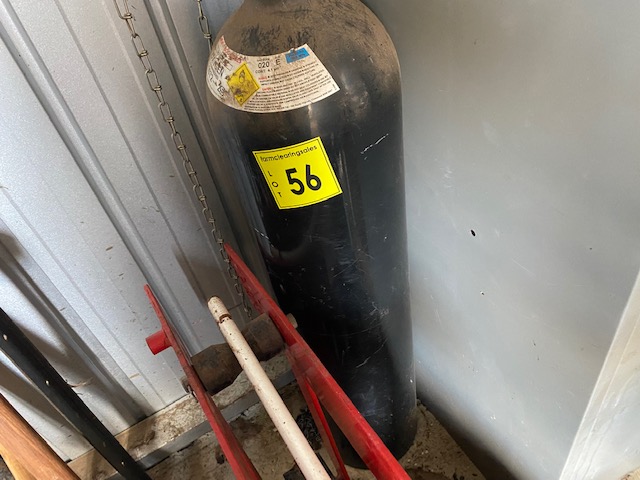 56 v93