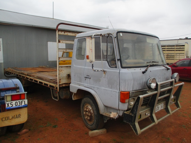 72b v16