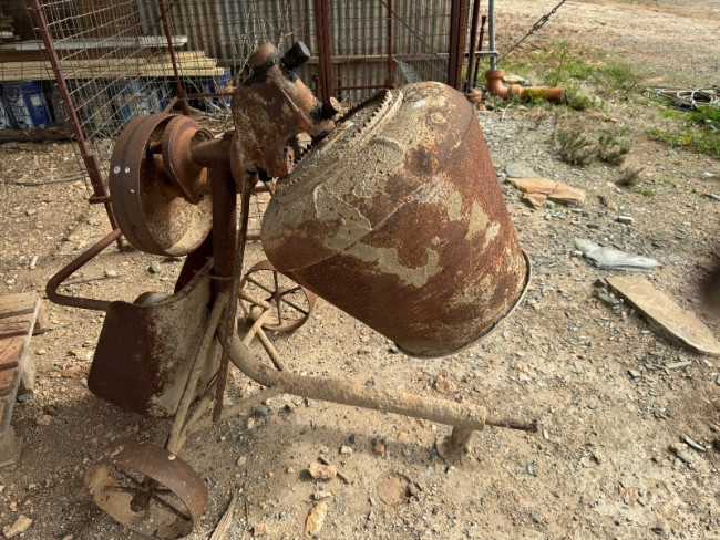 Cement mixer