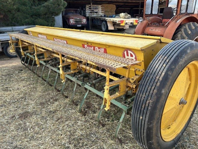 Lot 71 b