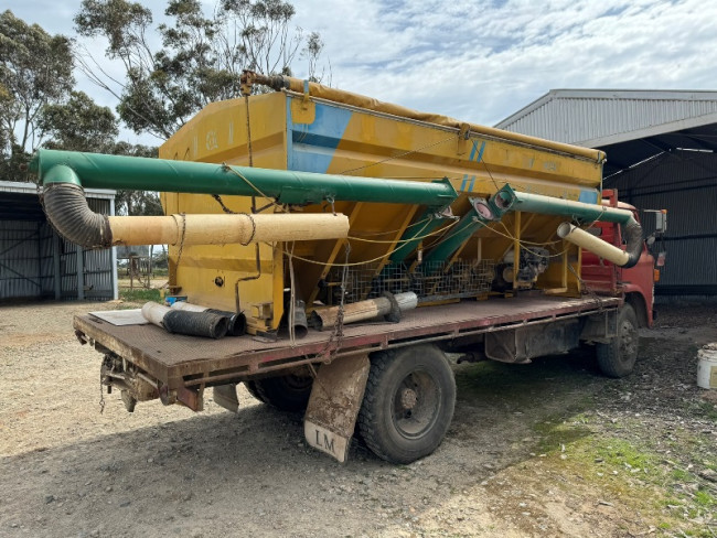 Super seeder Cole HD975 1