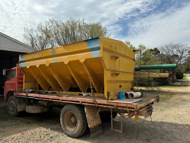Super seeder Cole HD975 2